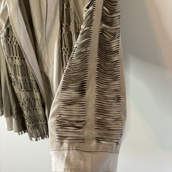 Chico’s Brown Tan Faux Suede Open Front Fringe Jacket Boho Western Sz 2 L… - Picture 3 of 8